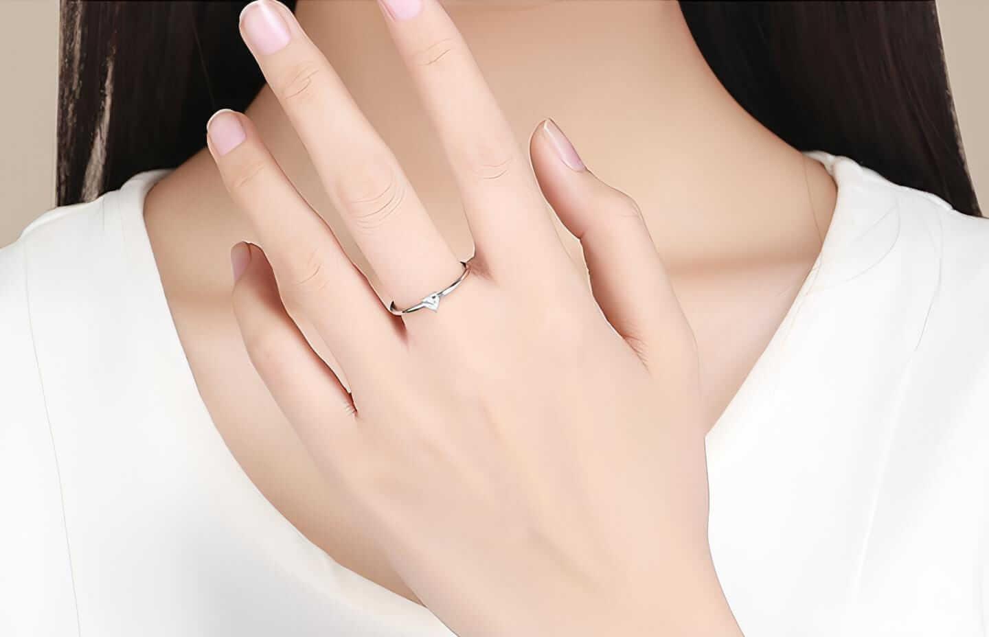 Dazzling Ring | GirlyDonna